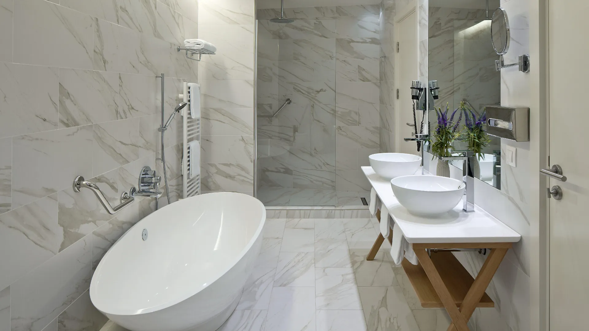 Hotel Berlin Potsdamer Platz By Leonardo Hotels Germany
