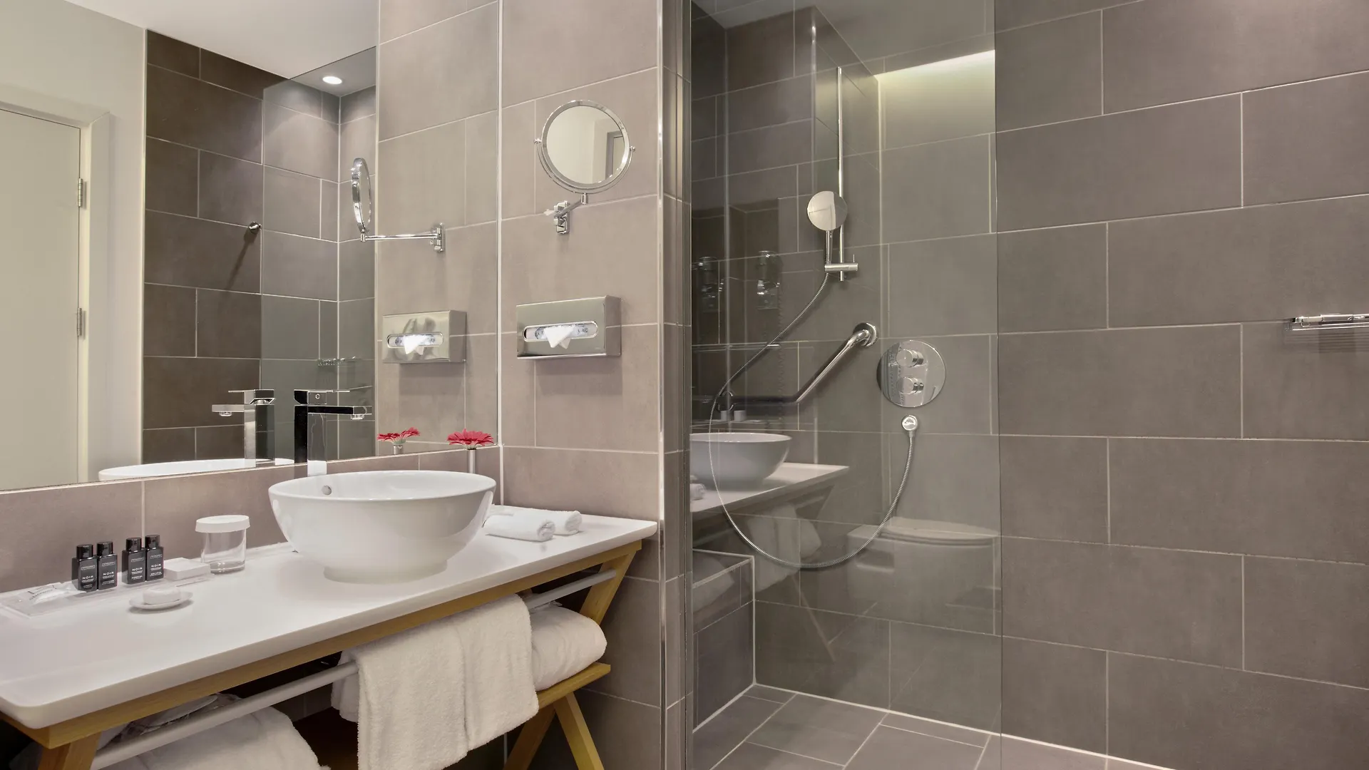 Hotel Berlin Potsdamer Platz By Leonardo Hotels 4*,  Germany