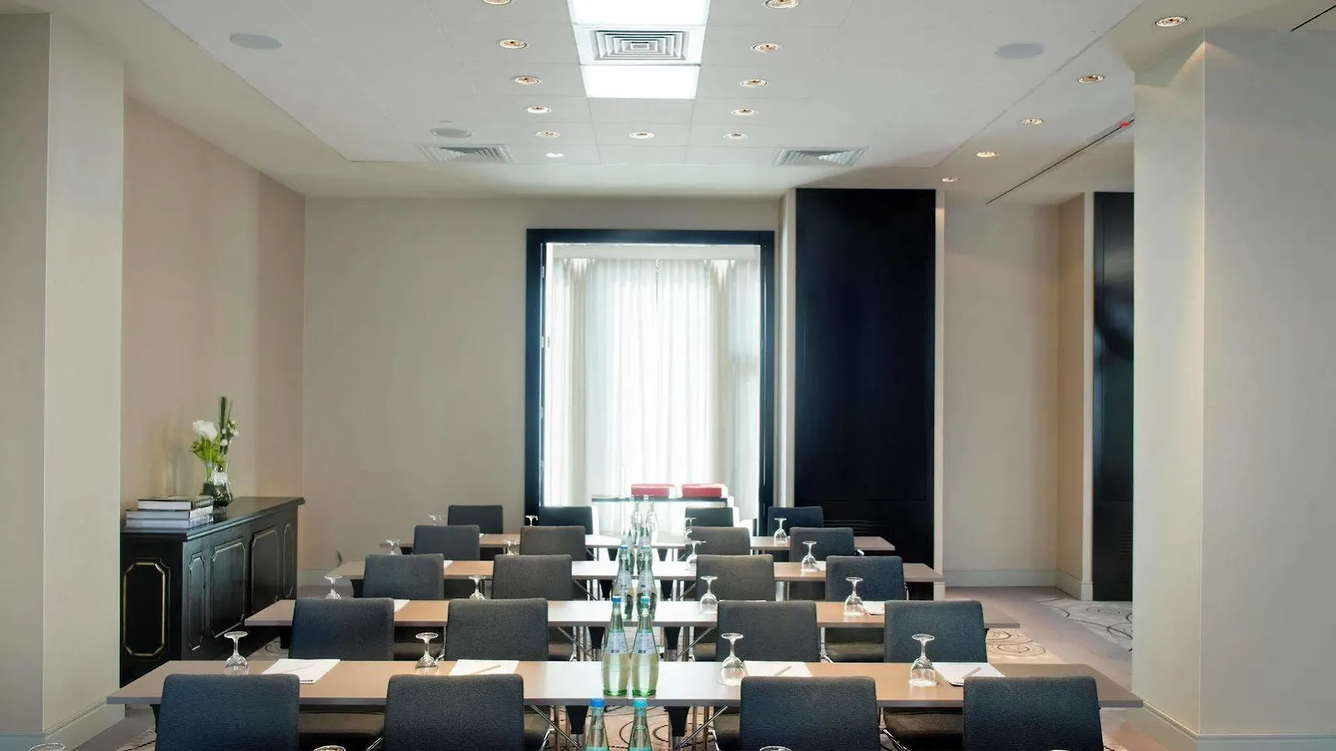 Hotel Berlin Potsdamer Platz By Leonardo Hotels